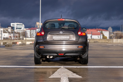Продажа Nissan Juke I 1.6 CVT (117 л.с.) 2013 Коричневый в Автодом