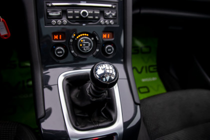 Продажа Peugeot 5008 I 1.6 MT (115 л.с.) 2012 Белый в Автодом