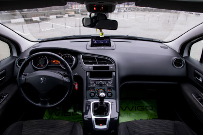 Продажа Peugeot 5008 I 1.6 MT (115 л.с.) 2012 Белый в Автодом