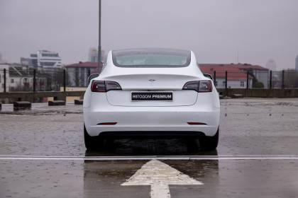 Продажа Tesla Model 3 I Standart 0.0 AT (258 л.с.) 2020 Белый в Автодом