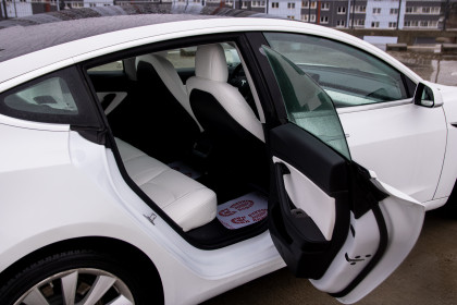 Продажа Tesla Model 3 I Standart 0.0 AT (258 л.с.) 2020 Белый в Автодом