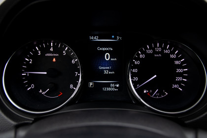 Продажа Nissan Qashqai II 2.0 CVT (144 л.с.) 2017 Белый в Автодом