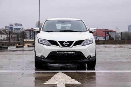 Продажа Nissan Qashqai II 2.0 CVT (144 л.с.) 2017 Белый в Автодом