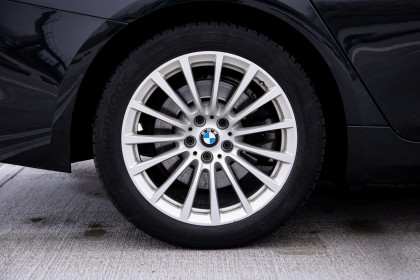 Продажа BMW 5 серии VII (G30/G31) 520d 2.0 AT (190 л.с.) 2017 Черный в Автодом