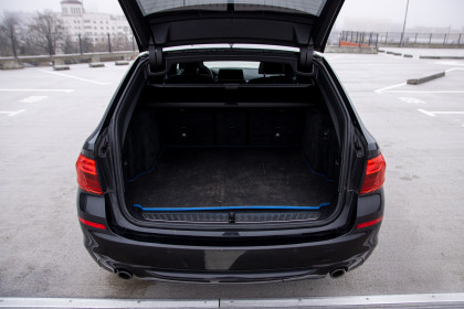 Продажа BMW 5 серии VII (G30/G31) 520d 2.0 AT (190 л.с.) 2017 Черный в Автодом