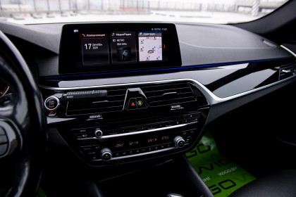 Продажа BMW 5 серии VII (G30/G31) 520d 2.0 AT (190 л.с.) 2017 Черный в Автодом