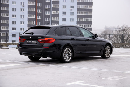 Продажа BMW 5 серии VII (G30/G31) 520d 2.0 AT (190 л.с.) 2017 Черный в Автодом
