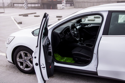 Продажа Ford Focus IV 1.5 MT (95 л.с.) 2018 Белый в Автодом