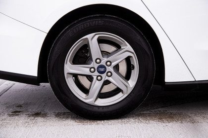 Продажа Ford Focus IV 1.5 MT (95 л.с.) 2018 Белый в Автодом