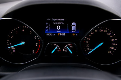 Продажа Ford Kuga II Рестайлинг 2.5 AT (150 л.с.) 2019 Серебристый в Автодом