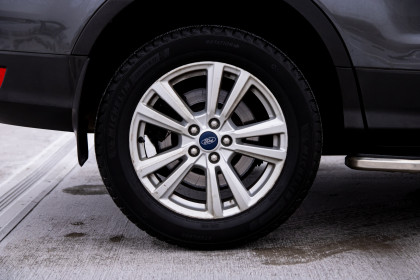 Продажа Ford Kuga II Рестайлинг 2.5 AT (150 л.с.) 2019 Серебристый в Автодом