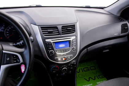 Продажа Hyundai Solaris I 1.4 MT (107 л.с.) 2011 Черный в Автодом