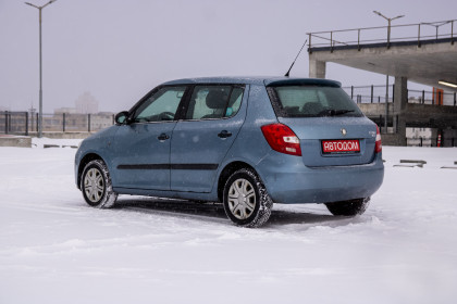 Продажа Skoda Fabia II 1.2 MT (70 л.с.) 2009 Синий в Автодом