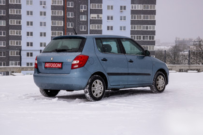Продажа Skoda Fabia II 1.2 MT (70 л.с.) 2009 Синий в Автодом