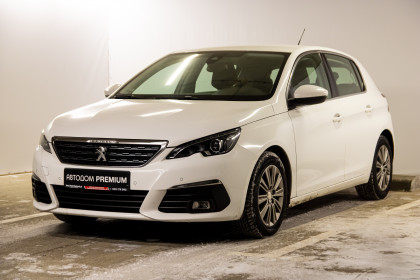 Продажа Peugeot 308 II Рестайлинг 1.5 MT (131 л.с.) 2019 Белый в Автодом