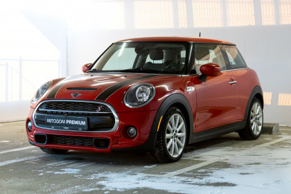 Продажа Mini Hatch III (F55/F56) Рестайлинг Cooper S 2.0 AMT (192 л.с.) 2019 Красный в Автодом