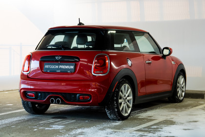 Продажа Mini Hatch III (F55/F56) Рестайлинг Cooper S 2.0 AMT (192 л.с.) 2019 Красный в Автодом
