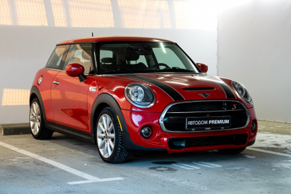 Продажа Mini Hatch III (F55/F56) Рестайлинг Cooper S 2.0 AMT (192 л.с.) 2019 Красный в Автодом