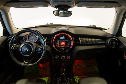 Продажа Mini Hatch III (F55/F56) Рестайлинг Cooper S 2.0 AMT (192 л.с.) 2019 Красный в Автодом