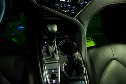 Продажа Toyota Camry VIII (XV70) 2.5 AT (181 л.с.) 2020 Черный в Автодом