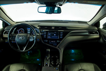 Продажа Toyota Camry VIII (XV70) 2.5 AT (181 л.с.) 2020 Черный в Автодом