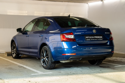 Продажа Skoda Octavia III (A7) Рестайлинг 1.8 AMT (180 л.с.) 2020 Синий в Автодом