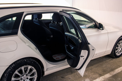 Продажа Mercedes-Benz C-Класс IV (W205) 180 BlueTEC 1.6 AT (116 л.с.) 2016 Белый в Автодом