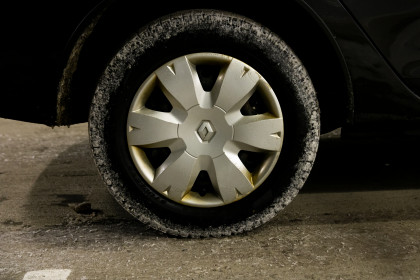 Продажа Renault Logan II 1.6 AT (102 л.с.) 2018 Черный в Автодом