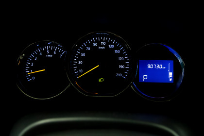 Продажа Renault Logan II 1.6 AT (102 л.с.) 2018 Черный в Автодом