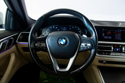 Продажа BMW 4 серии G22, G23, G26 430i 2.0 AT (258 л.с.) 2020 Белый в Автодом