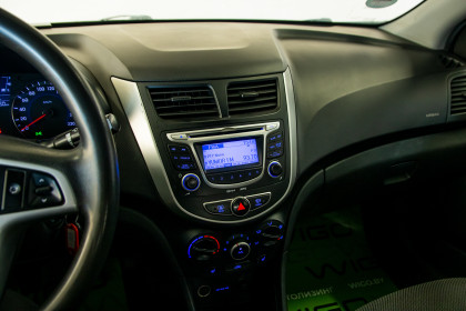 Продажа Hyundai Accent IV 1.6 MT (123 л.с.) 2013 Серый в Автодом