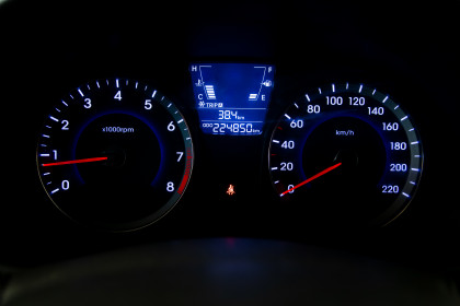 Продажа Hyundai Accent IV 1.6 MT (123 л.с.) 2013 Серый в Автодом