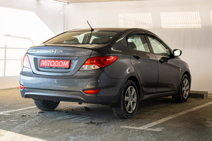 Продажа Hyundai Accent IV 1.6 MT (123 л.с.) 2013 Серый в Автодом