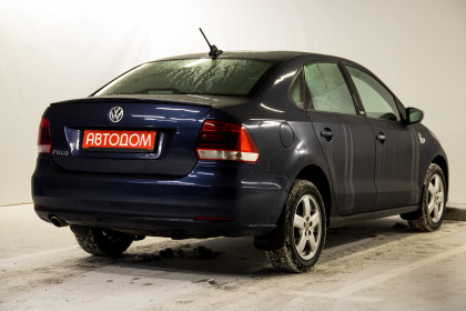 Продажа Volkswagen Polo V Рестайлинг 1.6 AT (110 л.с.) 2017 Синий в Автодом