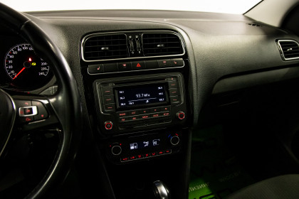 Продажа Volkswagen Polo V Рестайлинг 1.6 AT (110 л.с.) 2017 Синий в Автодом