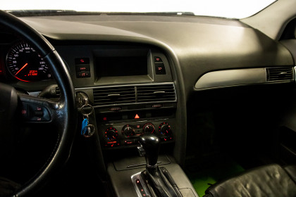 Продажа Audi A6 III (C6) 2.4 CVT (177 л.с.) 2005 Черный в Автодом