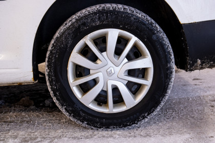 Продажа Volkswagen Caddy III Рестайлинг 1.6 MT (102 л.с.) 2013 Белый в Автодом