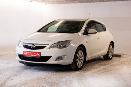 Продажа Opel Astra J 1.6 AT (180 л.с.) 2011 Белый в Автодом