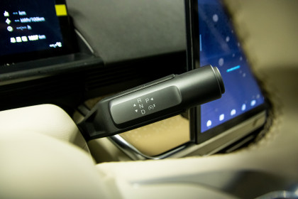 Продажа Toyota bZ3X I 58.3 kWh 0.0 AT (204 л.с.) 2025 Серый в Автодом