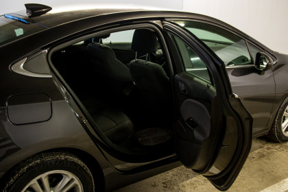 Продажа Chevrolet Cruze II 1.4 AT (153 л.с.) 2016 Серый в Автодом