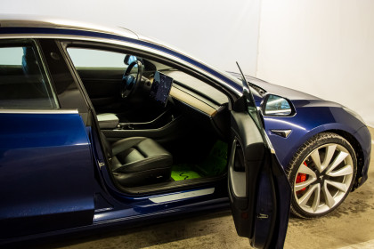 Продажа Tesla Model 3 I Performance 0.0 AT (534 л.с.) 2018 Синий в Автодом