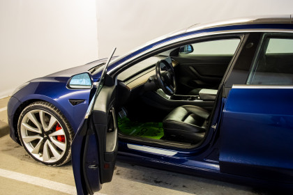 Продажа Tesla Model 3 I Performance 0.0 AT (534 л.с.) 2018 Синий в Автодом