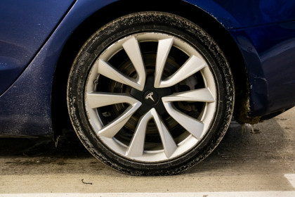 Продажа Tesla Model 3 I Long Range 0.0 AT (346 л.с.) 2018 Синий в Автодом