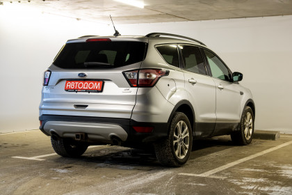 Продажа Ford Escape III Рестайлинг 1.5 AT (182 л.с.) 2018 Серебристый в Автодом