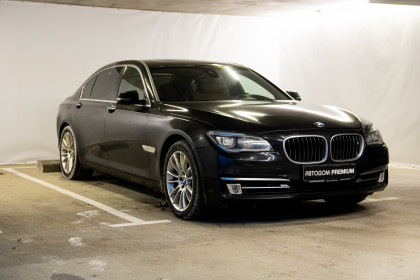 Продажа BMW 7 серии V (F01/F02/F04) Рестайлинг 750Ld xDrive 3.0 AT (381 л.с.) 2013 Черный в Автодом