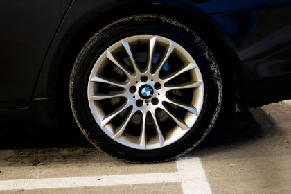 Продажа BMW 7 серии V (F01/F02/F04) Рестайлинг 750Ld xDrive 3.0 AT (381 л.с.) 2013 Черный в Автодом