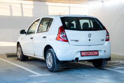 Продажа Dacia Sandero I 1.4 MT (75 л.с.) 2009 Белый в Автодом