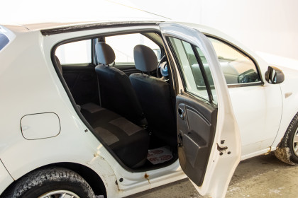 Продажа Dacia Sandero I 1.4 MT (75 л.с.) 2009 Белый в Автодом