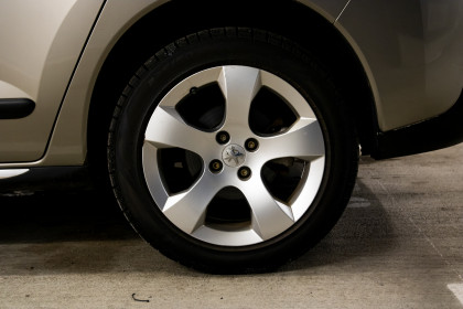 Продажа Peugeot 3008 I 1.6 AMT (109 л.с.) 2009 Серый в Автодом