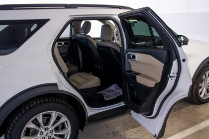 Продажа Ford Explorer VI 2.3 AT (300 л.с.) 2019 Белый в Автодом